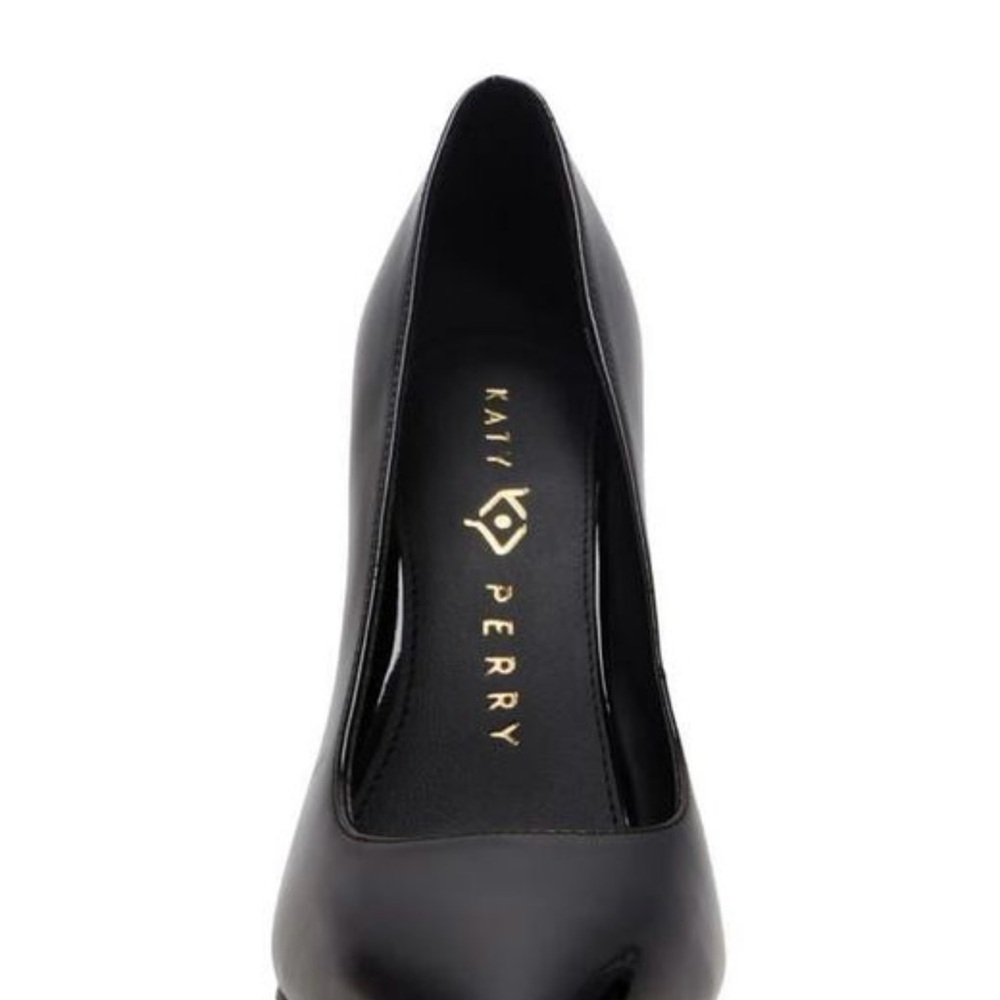 Katy Perry’s the Revival Pump 10M/40.     Classic Black Heels